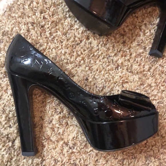 Louis Vuitton Pumps - Picture 6 of 8